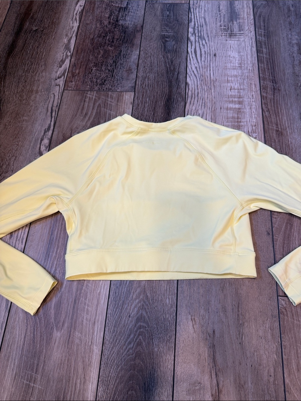 Athleta Crop Rashguard in Spark Size S - Picture 7 of 7